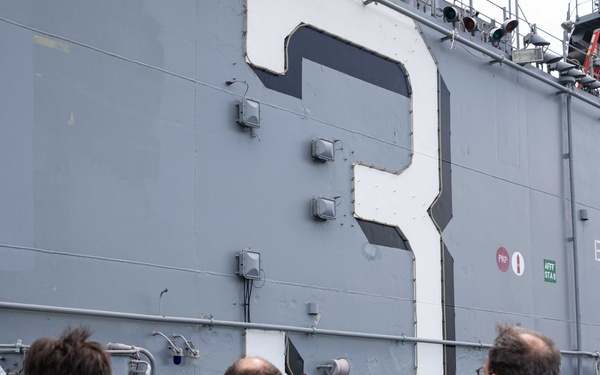 Kearsarge Hosts French Institute for Higher National Defense Studies