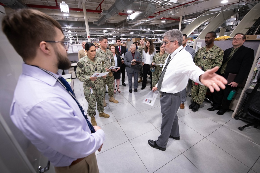 NAVWAR Visits NIWC Atlantic