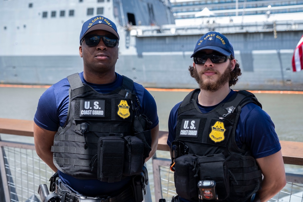 Coast Guard Recruiters and Members Participate in Fleet Week New York 2025