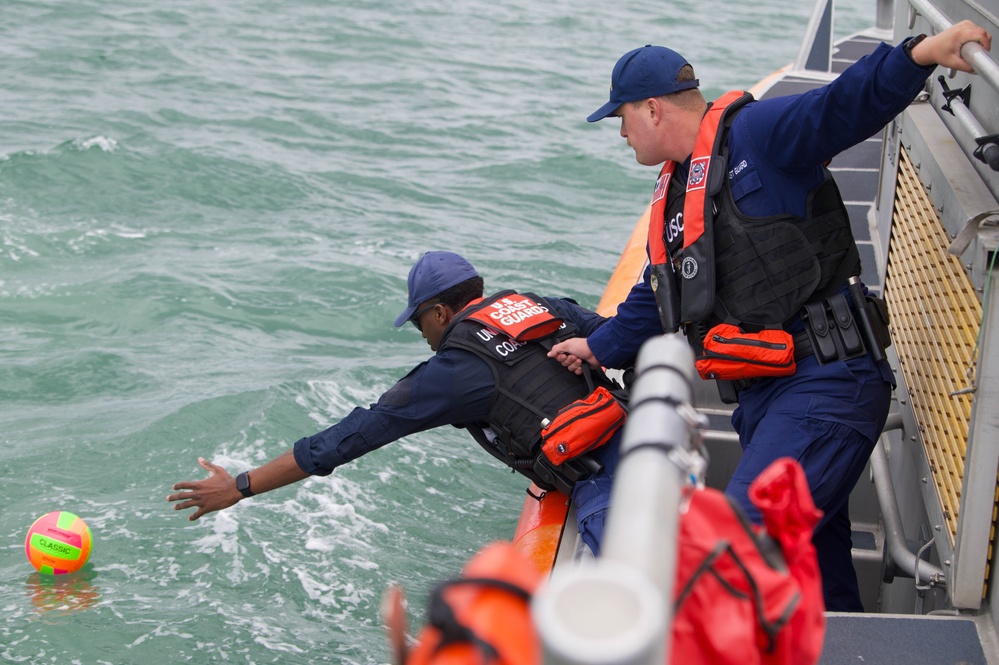 U.S. Coast Guard supports the 2025 FourLeaf Air Show