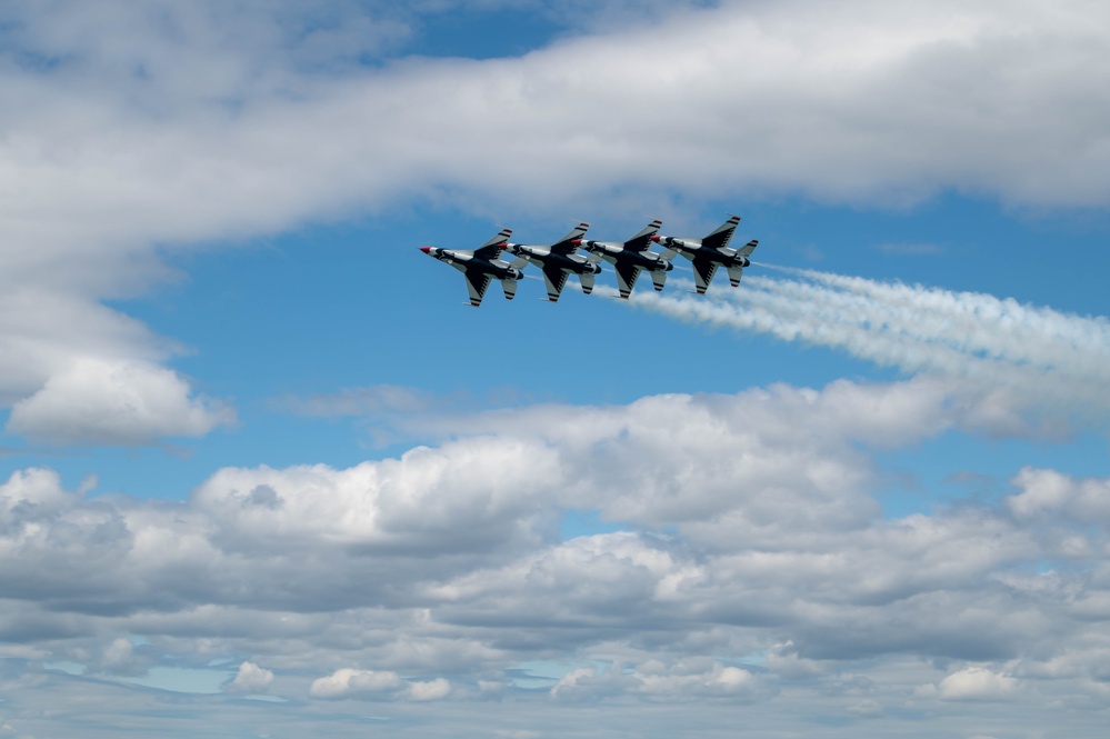 U.S. Coast Guard supports the 2025 FourLeaf Air Show