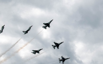 U.S. Coast Guard supports the 2025 FourLeaf Air Show