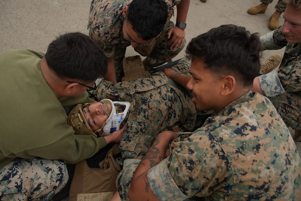 11th MEU Marines participate in Combat Lifesaver Course