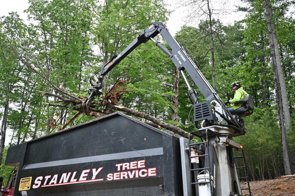 Crews support the Personal Property Debris Removal (PPDR) mission after Hurricane Helene