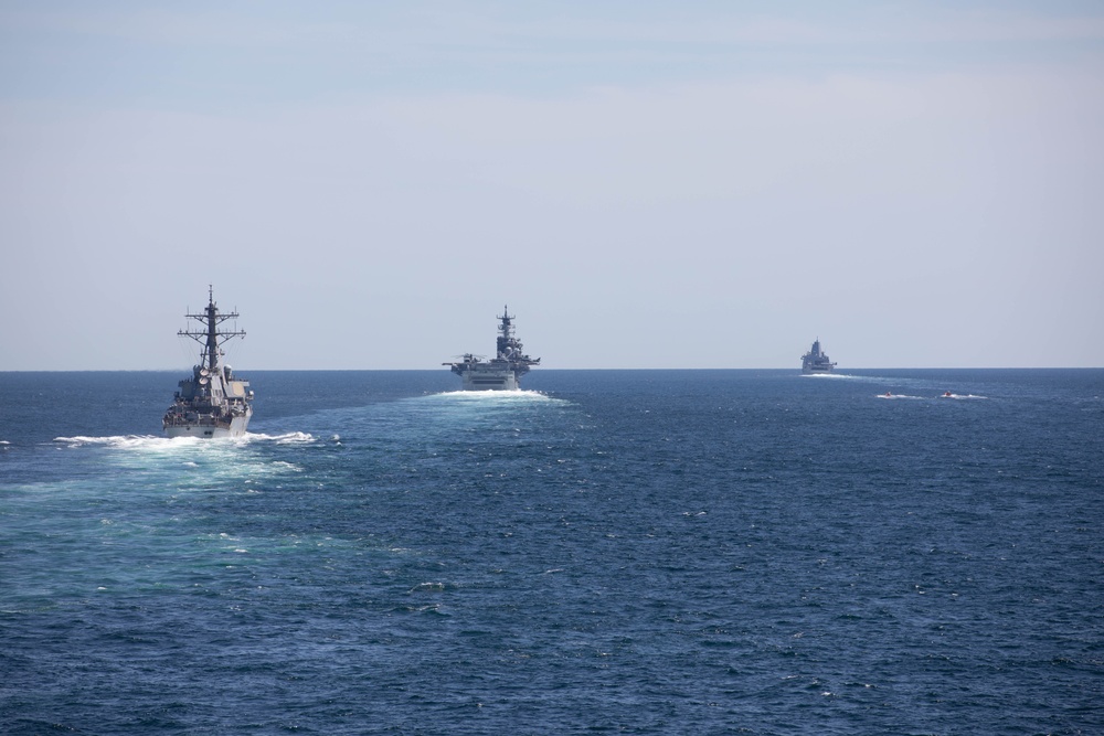 IWO ARG STEAMS IN FORMATION