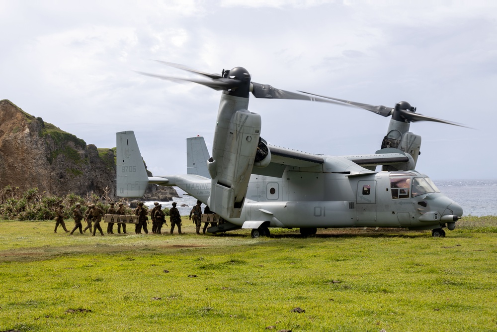 KAMANDAG 9: VMM-364 Inserts Marines into Basco Island, Philippines