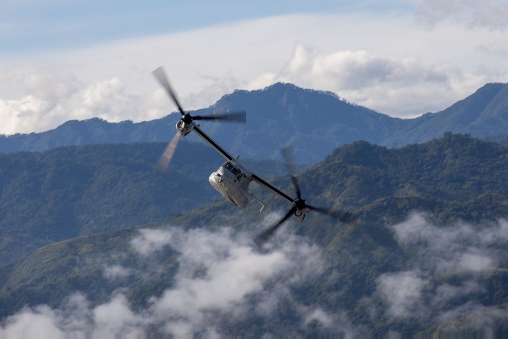 KAMANDAG 9: VMM-364 Inserts Marines into Basco Island, Philippines