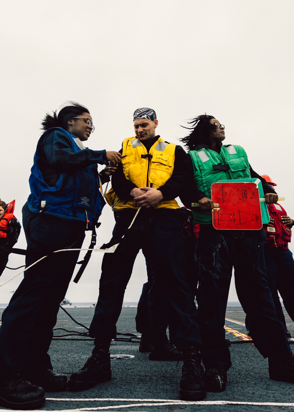 George Washington conducts fueling-at-sea with Badlands Trader
