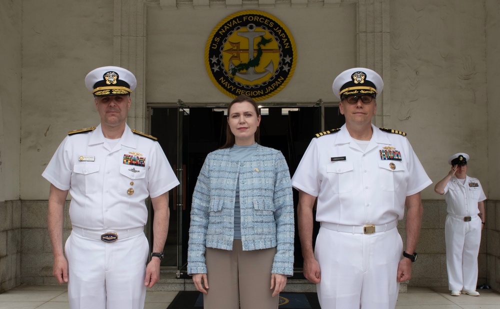 Lithuanian Minister of National Defense Visits Yokosuka, Japan