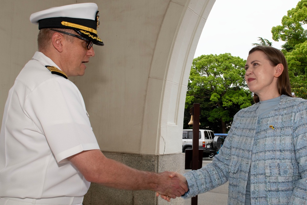 Lithuanian Minister of National Defense Visits Yokosuka, Japan