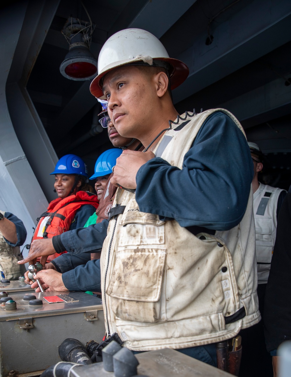 George Washington Conducts Fueling-at-Sea