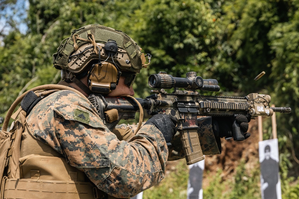 KAMANDAG 9: MRF-D 25.3 and PMC participate in a subject matter expert exchange