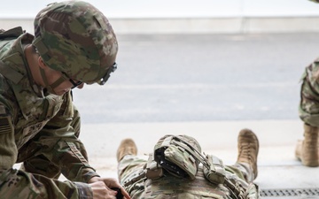 U.S Soliders Conduct Combat Lifesaver Course in Estonia