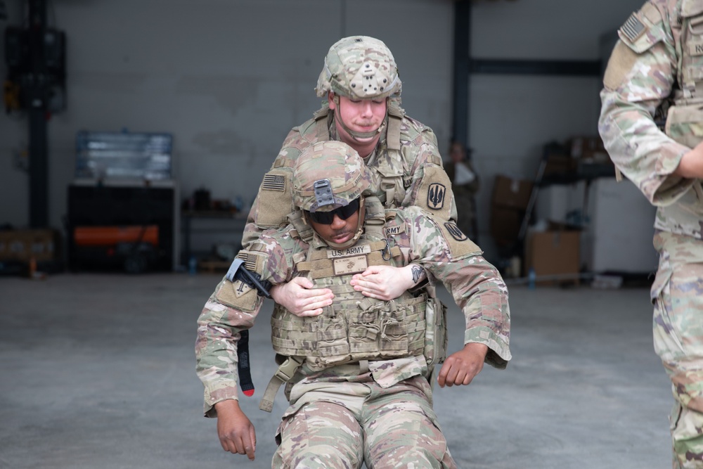 U.S. Soldiers Conduct Combat Lifesaver Course in Estonia