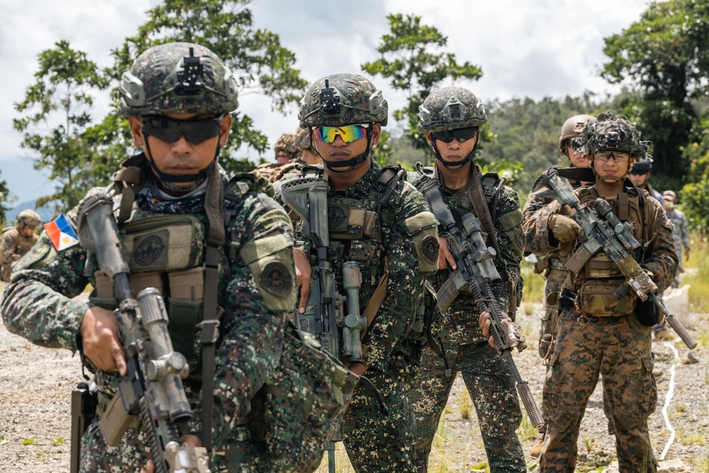 KAMANDAG 9: MRF-D 25.3 and Philippine Armed Forces participate subject matter expert exchange