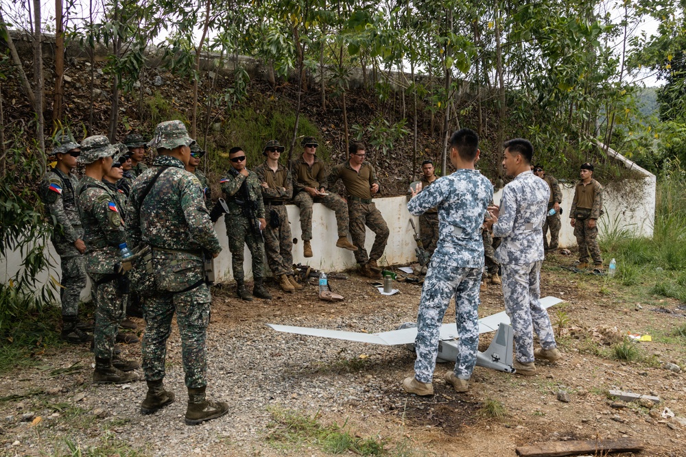 KAMANDAG 9: MRF-D 25.3 and Philippine Armed Forces participate subject matter expert exchange