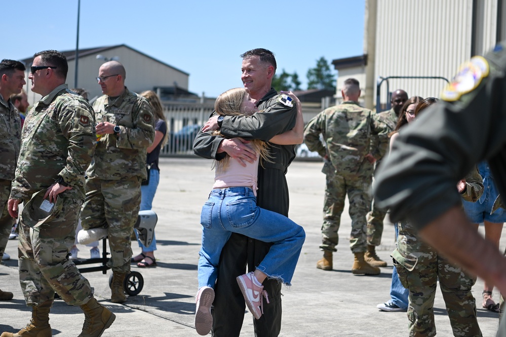 Fini flight honors 52nd FW commanders