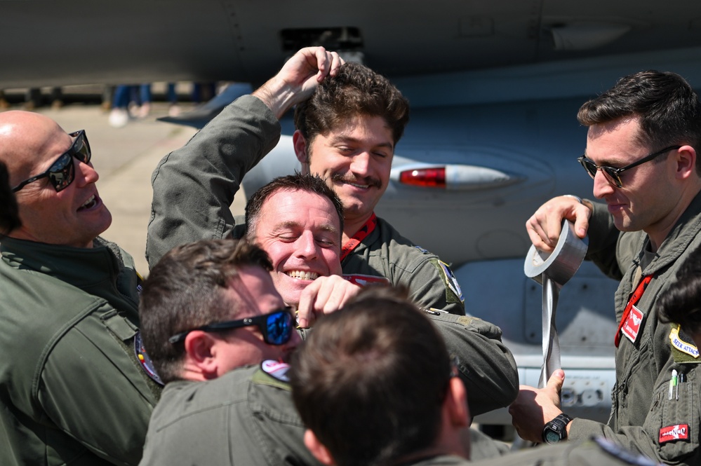 Fini flight honors 52nd FW commanders