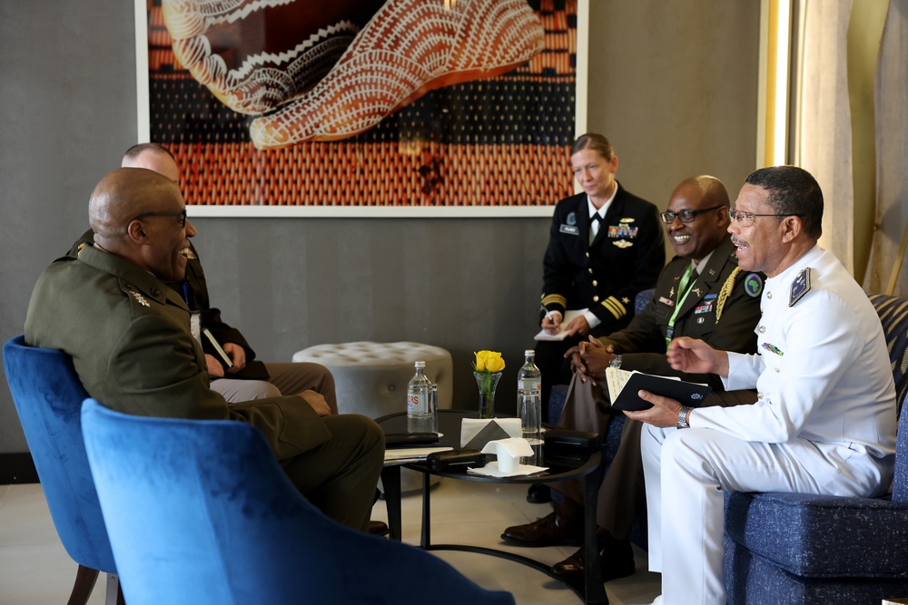 Gen. Langley conducts pull aside engagement with Cabo Verde during ACHOD