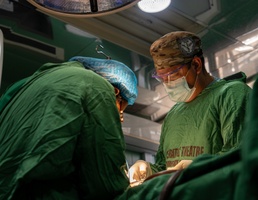 US, Ghana surgeons work together to save child's life during African Lion 2025