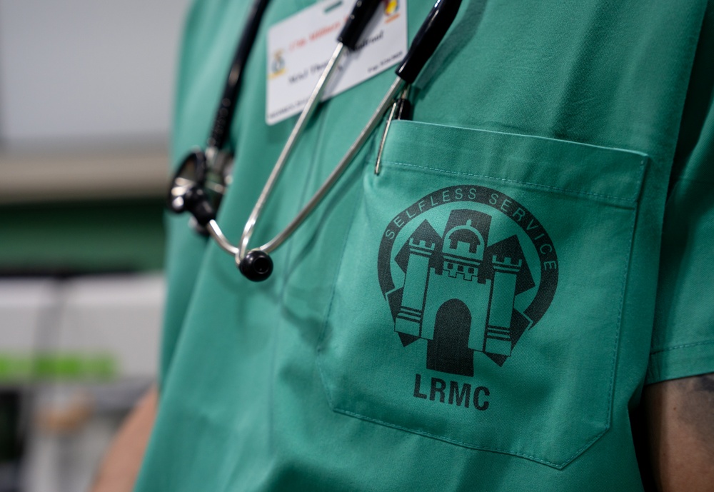 US, Ghana surgeons work together to save child's life during African Lion 2025