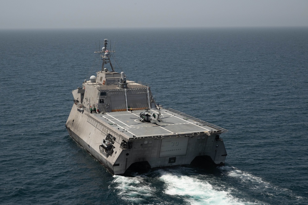 USS Canberra Sails in the U.S. Central Command Area of Responsibility