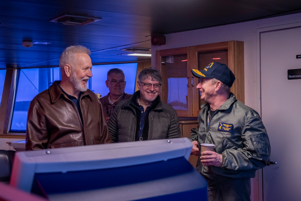 Carrier Strike Group 4 visit to Vindicator (TSV 5)