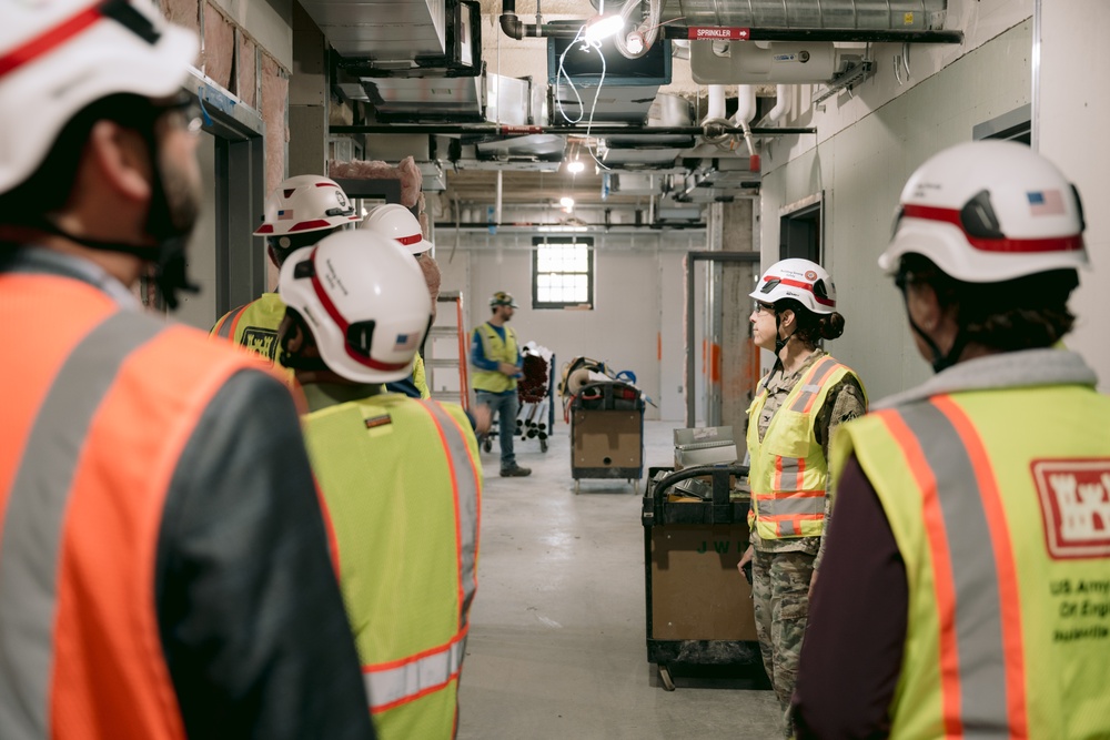 Louisville District Commander Visits VA Canandaigua Facility