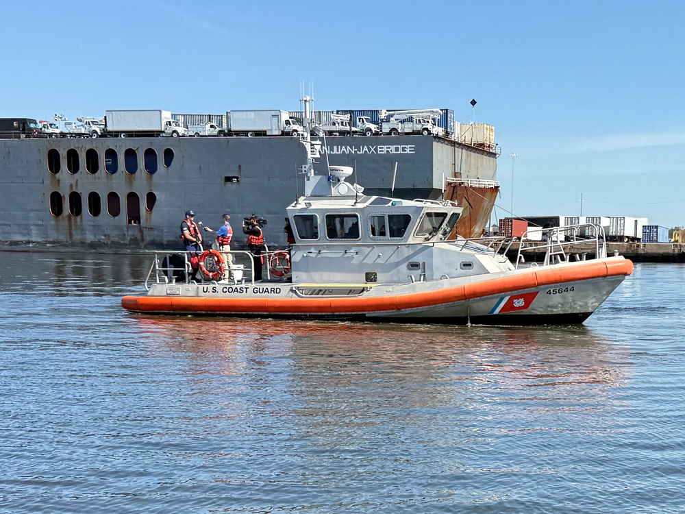 Coast Guard promotes boating safety during National Safe Boating Week