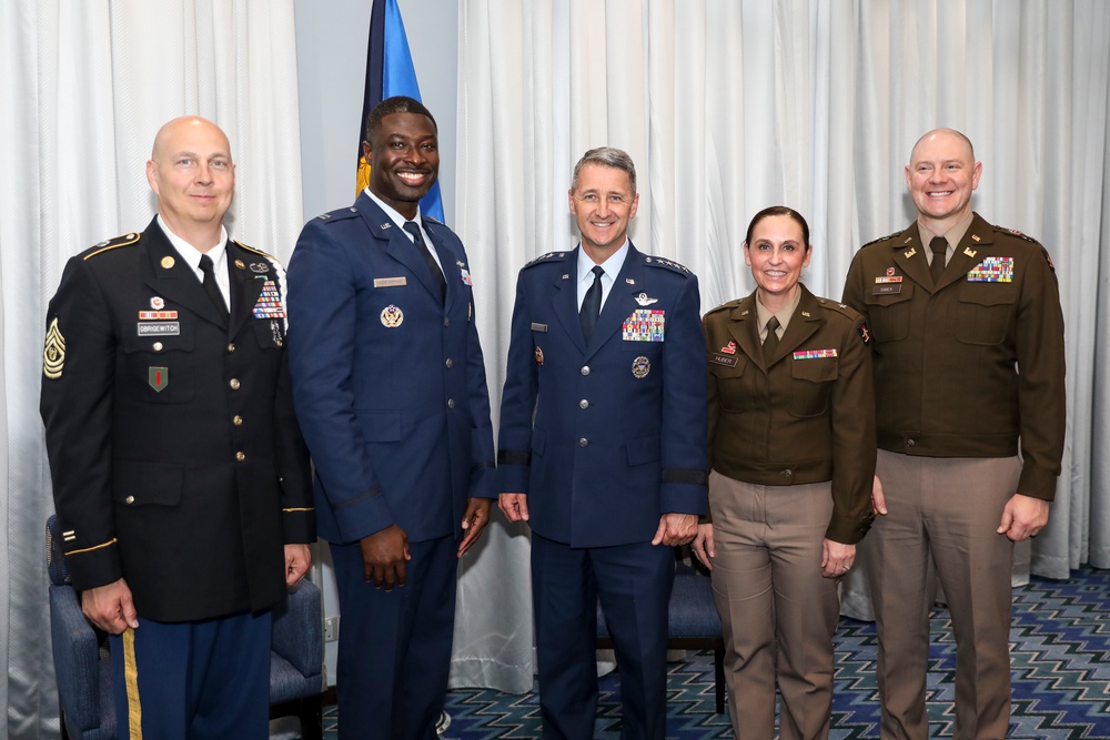 Nordhaus meets with North Dakota National Guardsmen during ACHOD25