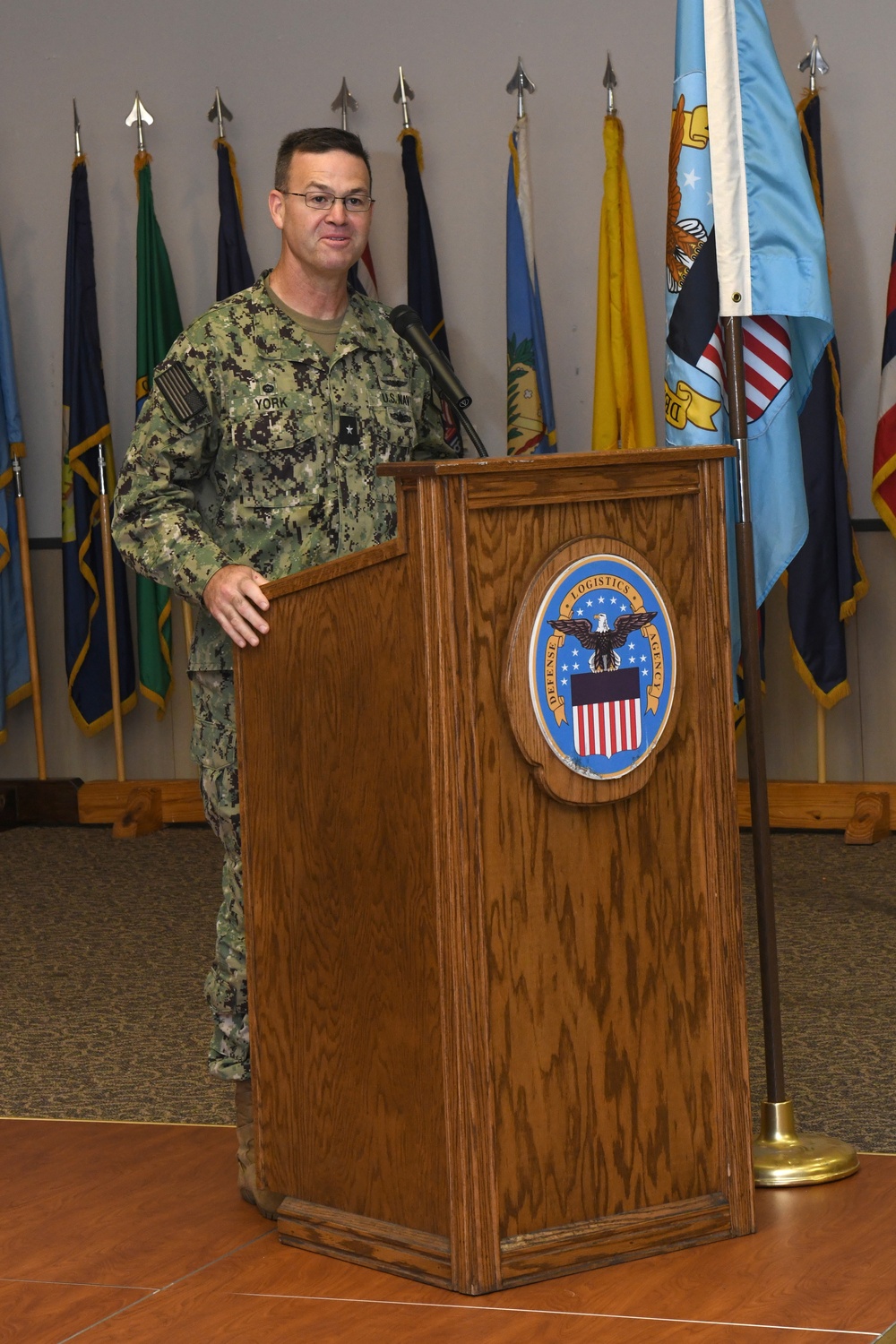 Meador takes command at DLA Distribution Corpus Christi, Texas