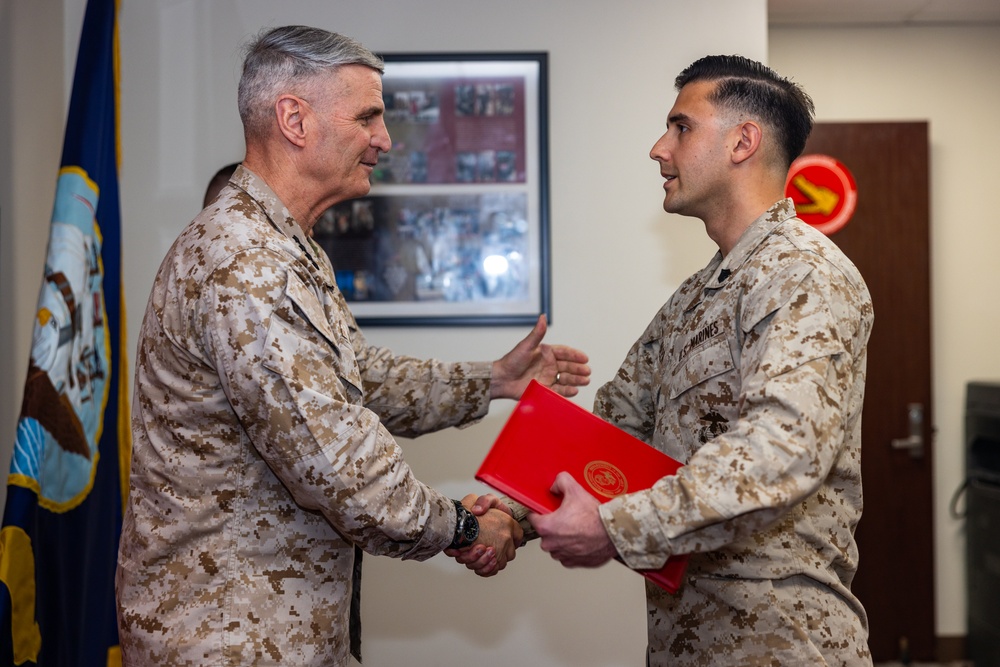 Assistant Commandant of the Marine Corps visited EUCOM and CENTCOM