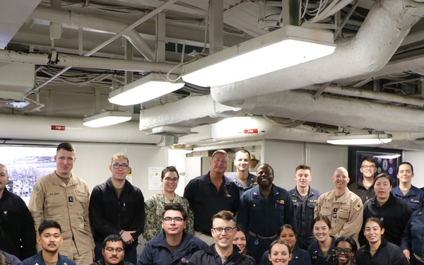 USS Chosin Hosts the Chosin Few