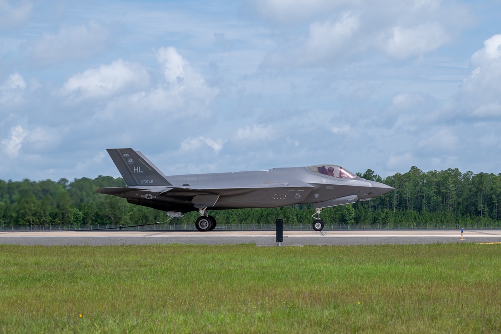 125th Fighter Wing Certifies New BAK-14 Aircraft Arresting System at Jacksonville International Airport