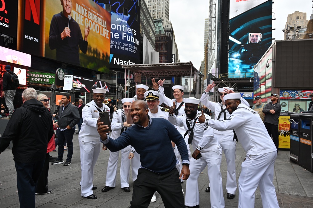 NTAG EMPIRE STATE BRINGS FLEET WEEK SPIRIT TO TIMES SQUARE MAY 23