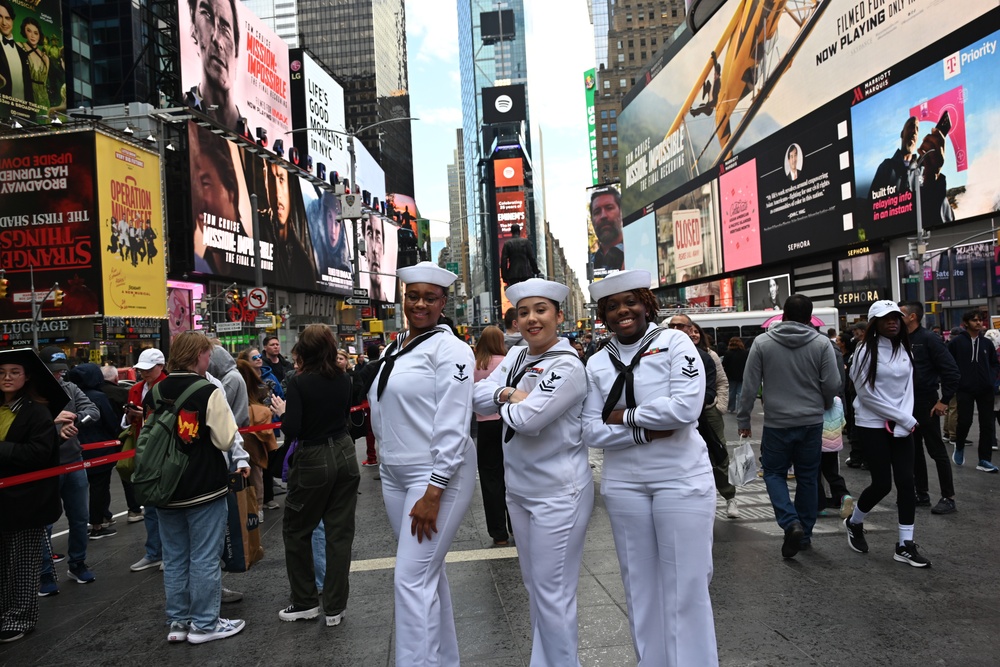 NTAG EMPIRE STATE BRINGS FLEET WEEK SPIRIT TO TIMES SQUARE MAY 23