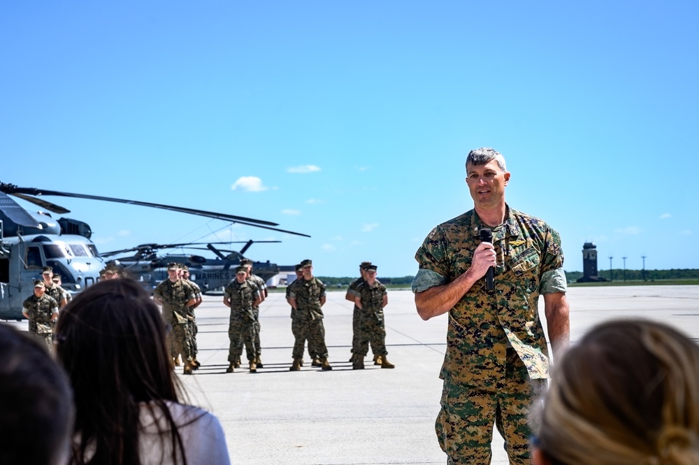Marine Heavy Helicopter Squadron 772 Change of Command