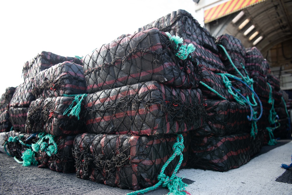 USCGC Thetis (WMEC 910) crew offloads more than $211 million in illicit drugs interdicted in Eastern Pacific