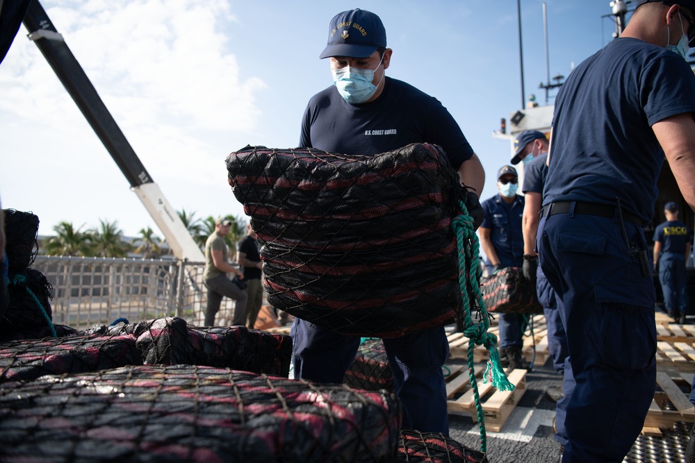 USCGC Thetis (WMEC 910) crew offloads more than $211 million in illicit drugs interdicted in Eastern Pacific