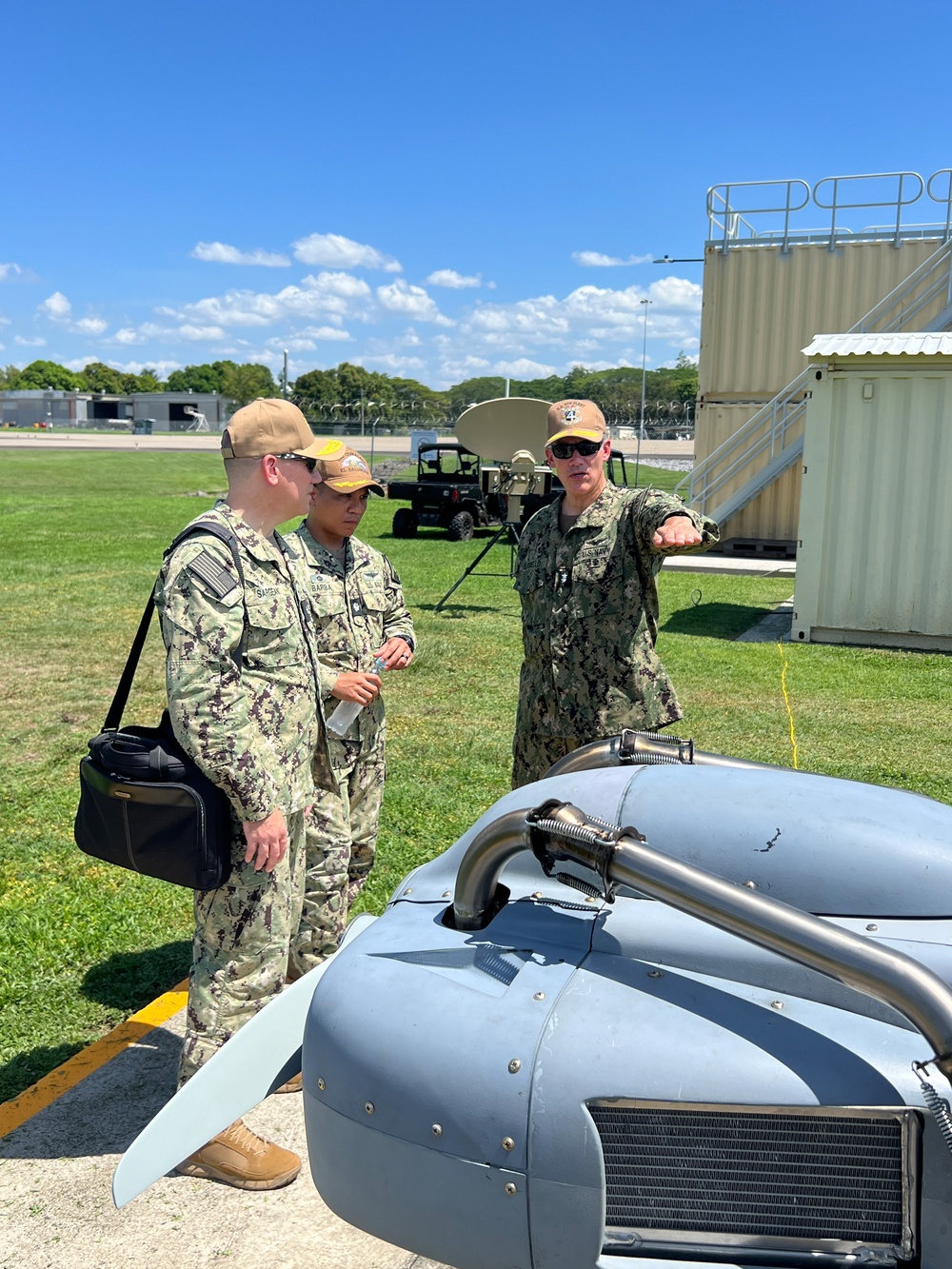 Hybrid Fleet Campaign Event - USNAVSOUTH and Salvadoran Navy integrate Robotic and Autonomous Systems during FLEX 2025