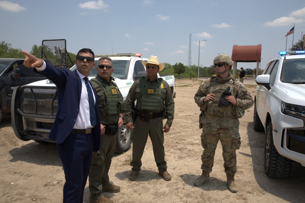 U.S. Army and Border Patrol talk border security at Texas point of entry