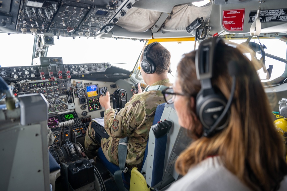 Team McConnell spouses experience air refueling