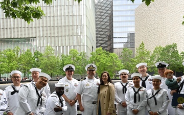 NTAG EMPIRE STATE SAILORS REENLIST AT 9/11 MEMORIAL DURING FLEET WEEK