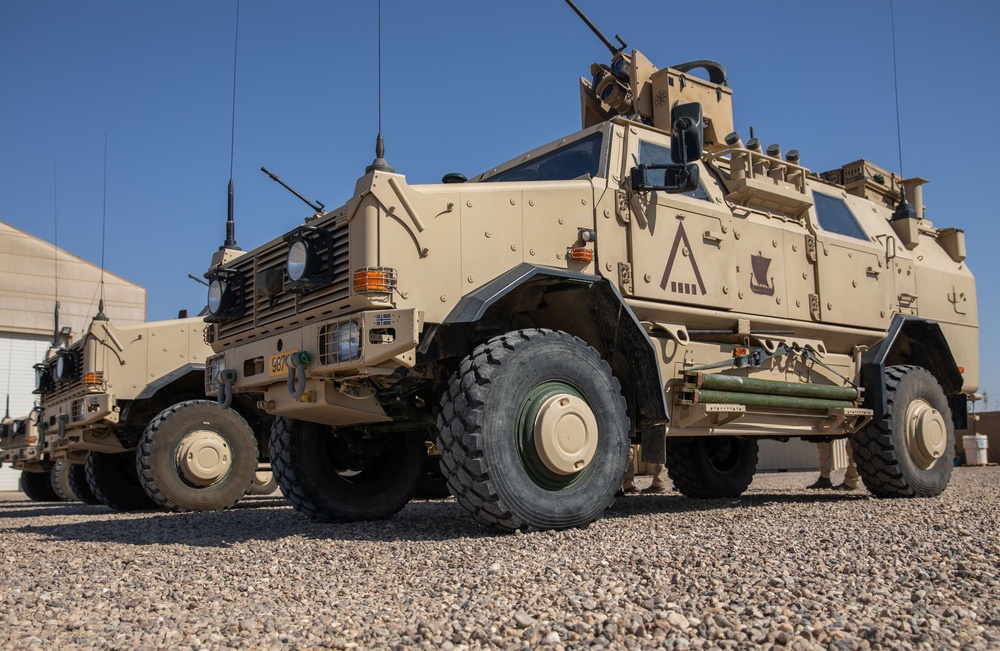 Norwegian Army Soldiers Conduct Patrol Near Al Asad Air Base
