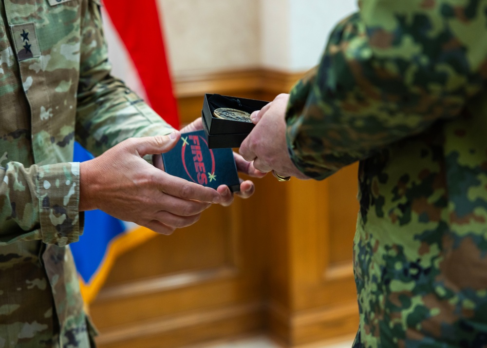 Maj. Gen. Brooks presents gifts to German and Netherlands Generals