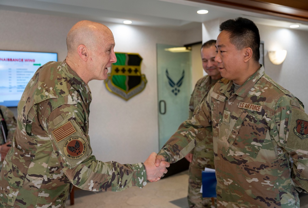 CSAF underscores Beale's role in forging the future force