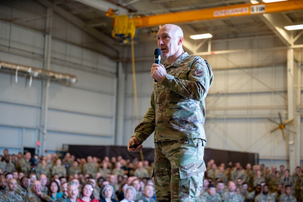 CSAF underscores Beale's role in forging the future force