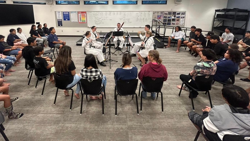 Pacific Fleet Band Woodwind Quintet Performs at Kalama Intermediate School
