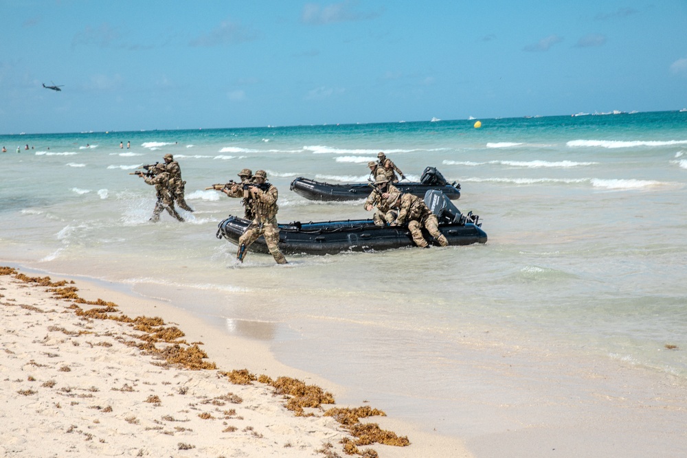 Army's Elite Storms the Shore