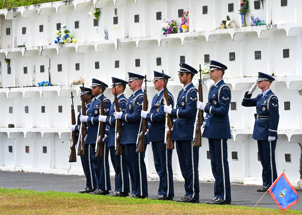 Military leaders attend Memorial Day ceremony